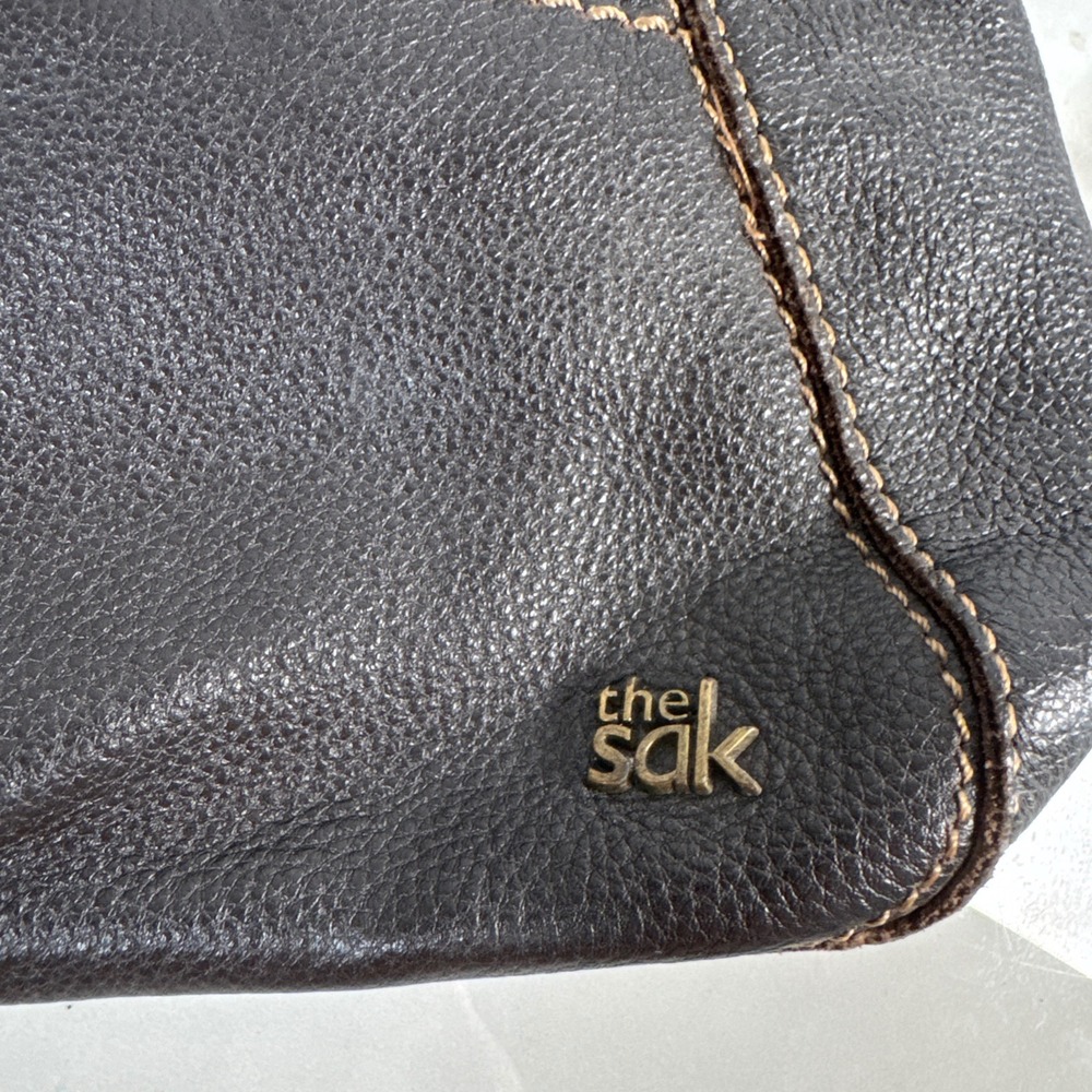 The Sak Dark Brown Pebbled Leather Handbag‎ Purse Contrast Stitching Minimalist - Picture 2 of 12